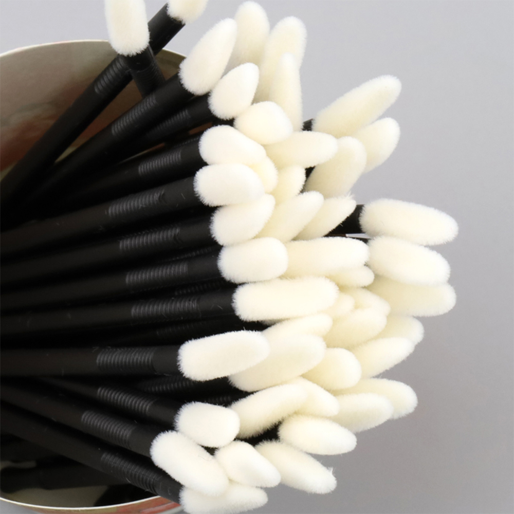 Inquiy for Wholesale Price White and Black 100 Pcs Disposable Lip Brushes with lines